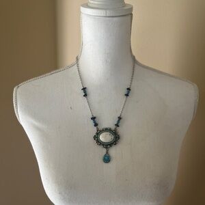 Elegant Blue and Silver Pendant Necklace